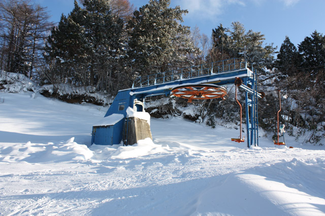 岐阜県 飛騨 飛騨高山スキー場「かもしかリフト(一人乗り)」 岐阜県 飛騨 飛騨高山スキー場「かもしかリフト(一人乗り)」